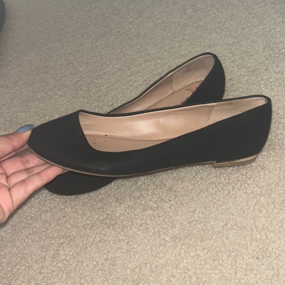 Black Flats Size 6 Like New